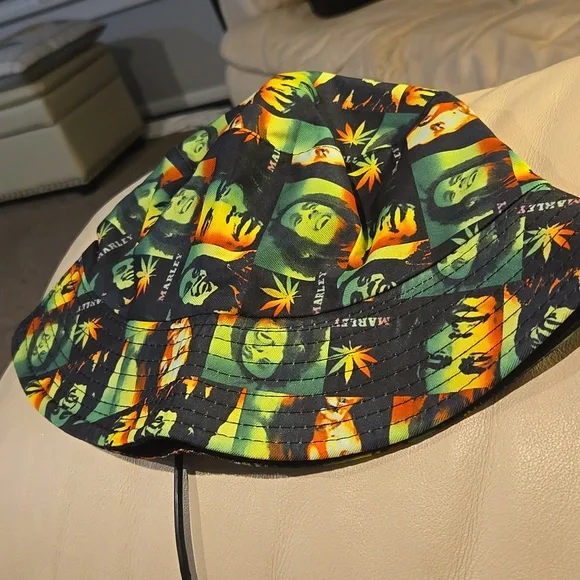 Bob Marley Bucket Hat.  💚   ✨️NEW✨️ - Picture 4 of 4